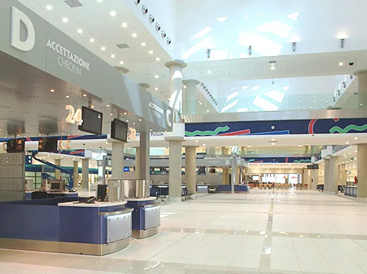Bari Karol Wojtyła International Airport — airport terminal, aircraft and travel information