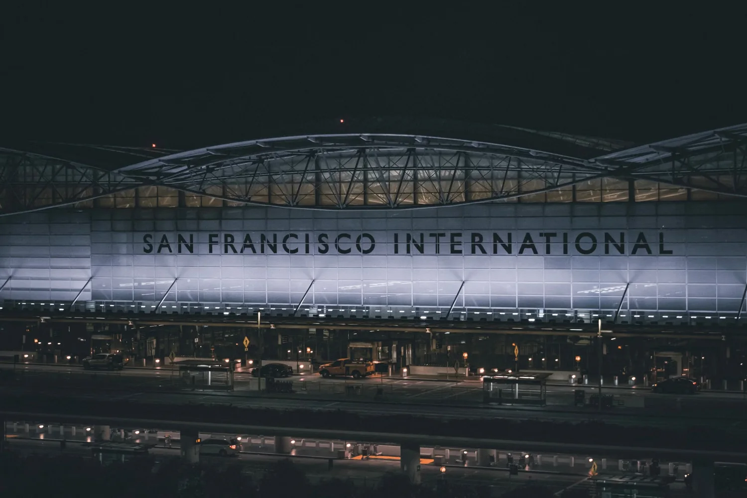 San Francisco International — airport terminal, aircraft and travel information