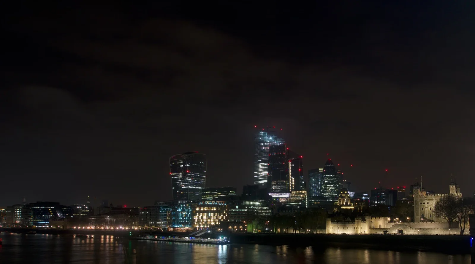 London city skyline and popular travel sights in United Kingdom
